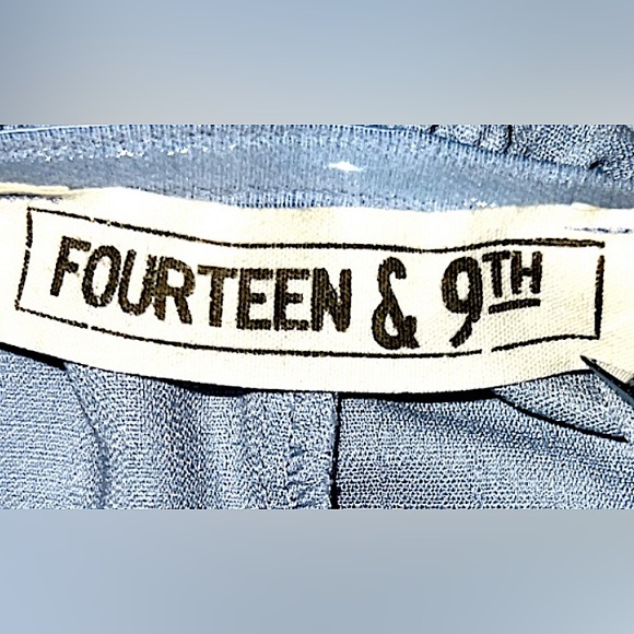 Fourteen & 9th Gray Blue Ruffled Wrap Flutter Sleeve Romper Womens Size Large - Picture 10 of 12